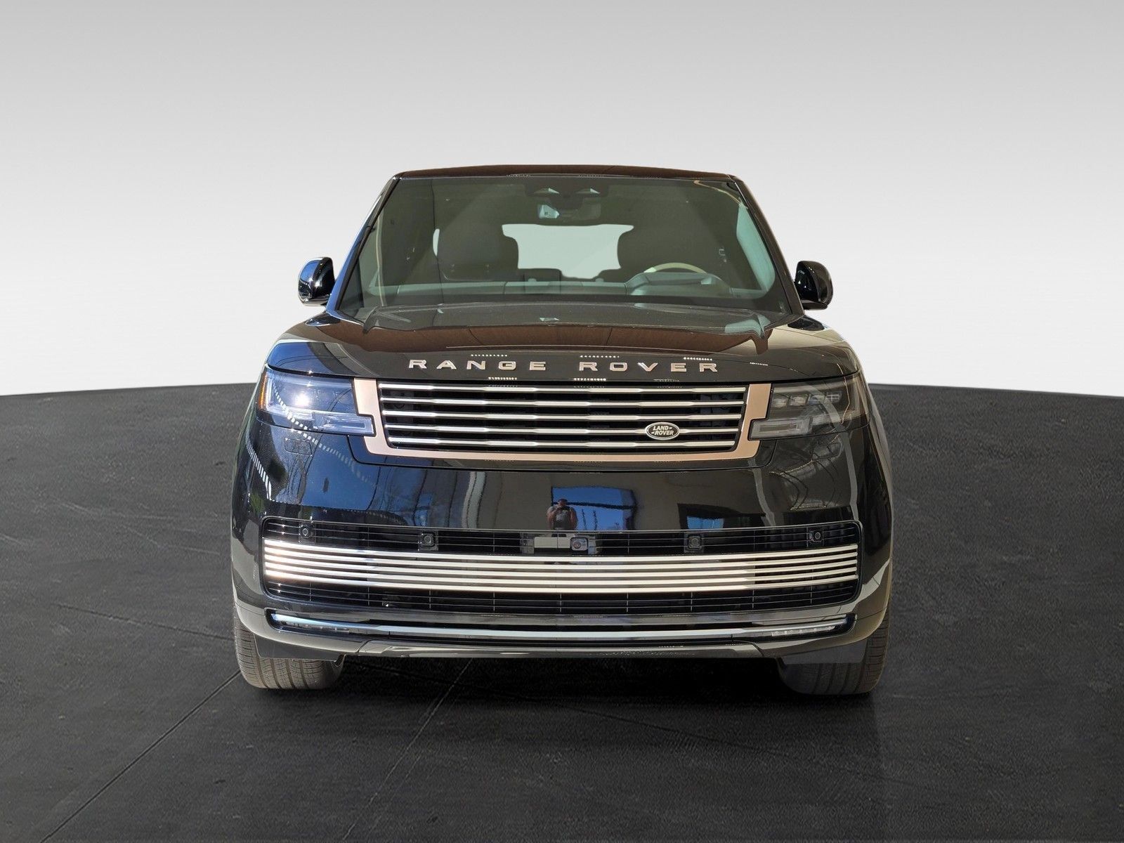 2026 Land Rover Range Rover SV - Photo 4