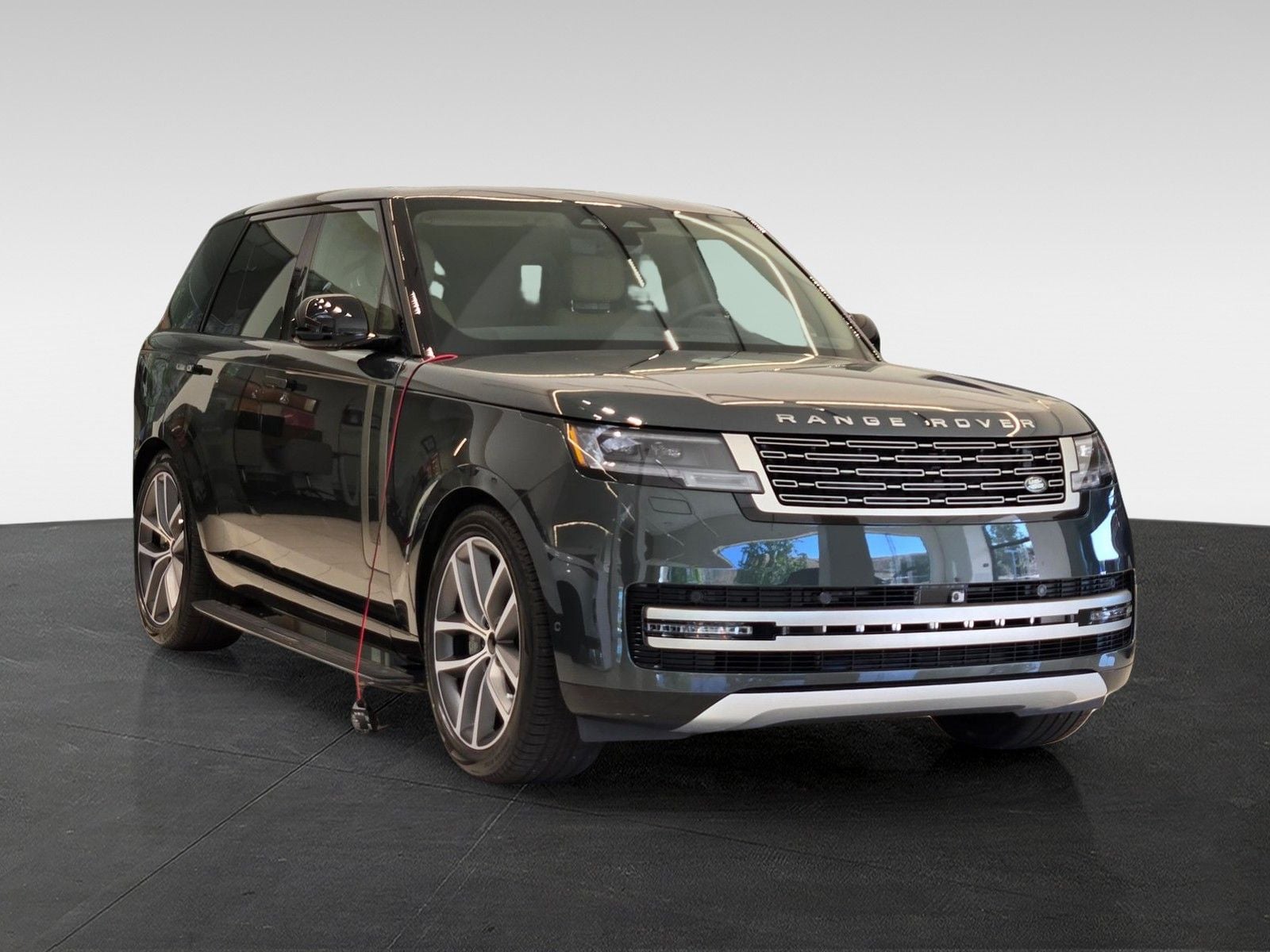 2026 Land Rover Range Rover 3.0 SE SWB's photo