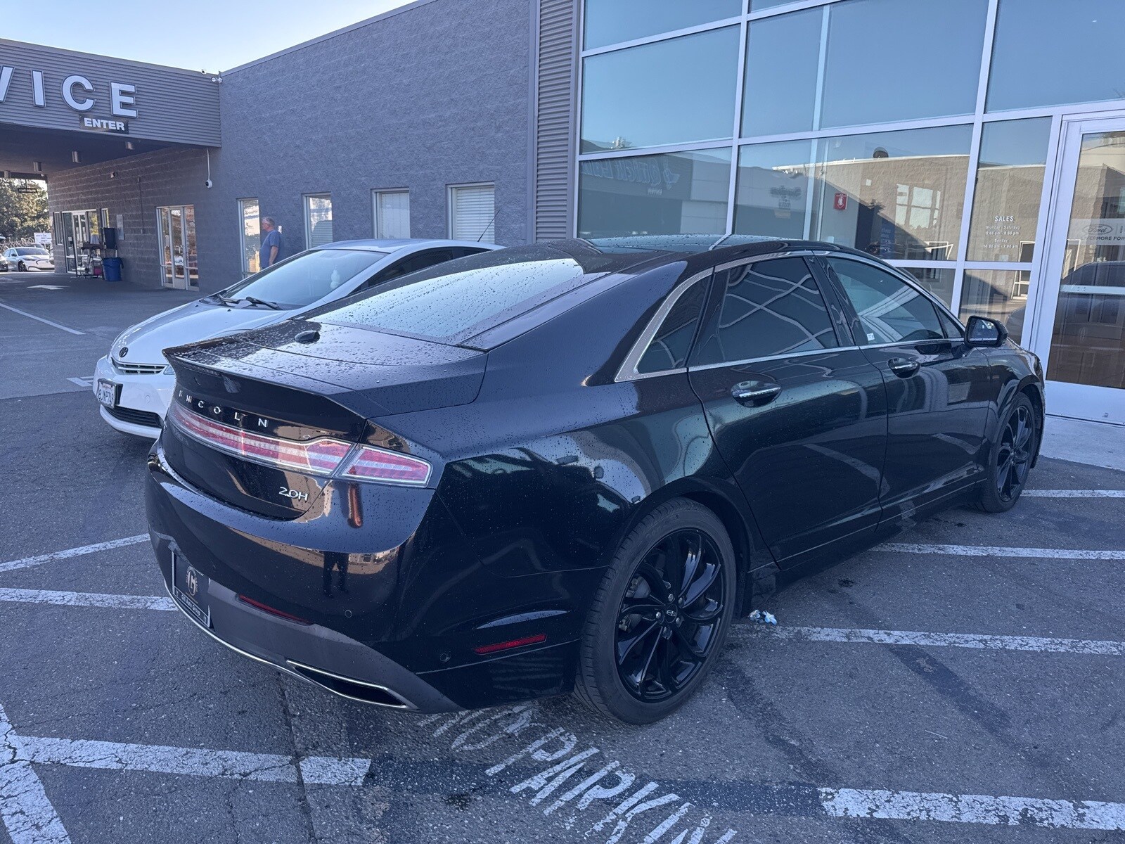 2020 Lincoln MKZ Hybrid Reserve photo 4
