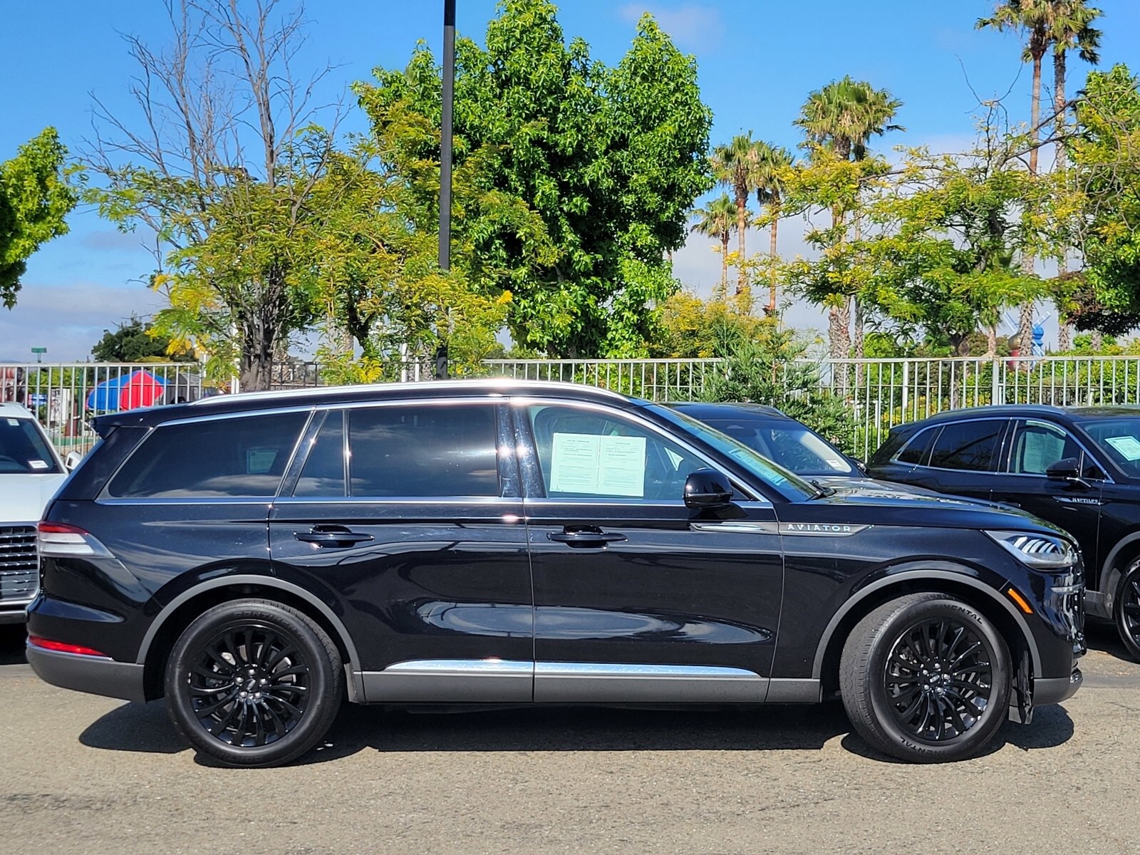 2022 Lincoln Aviator Reserve photo 3