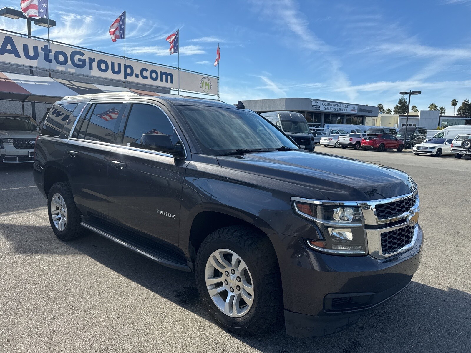 2018 Chevrolet Tahoe LT photo 2