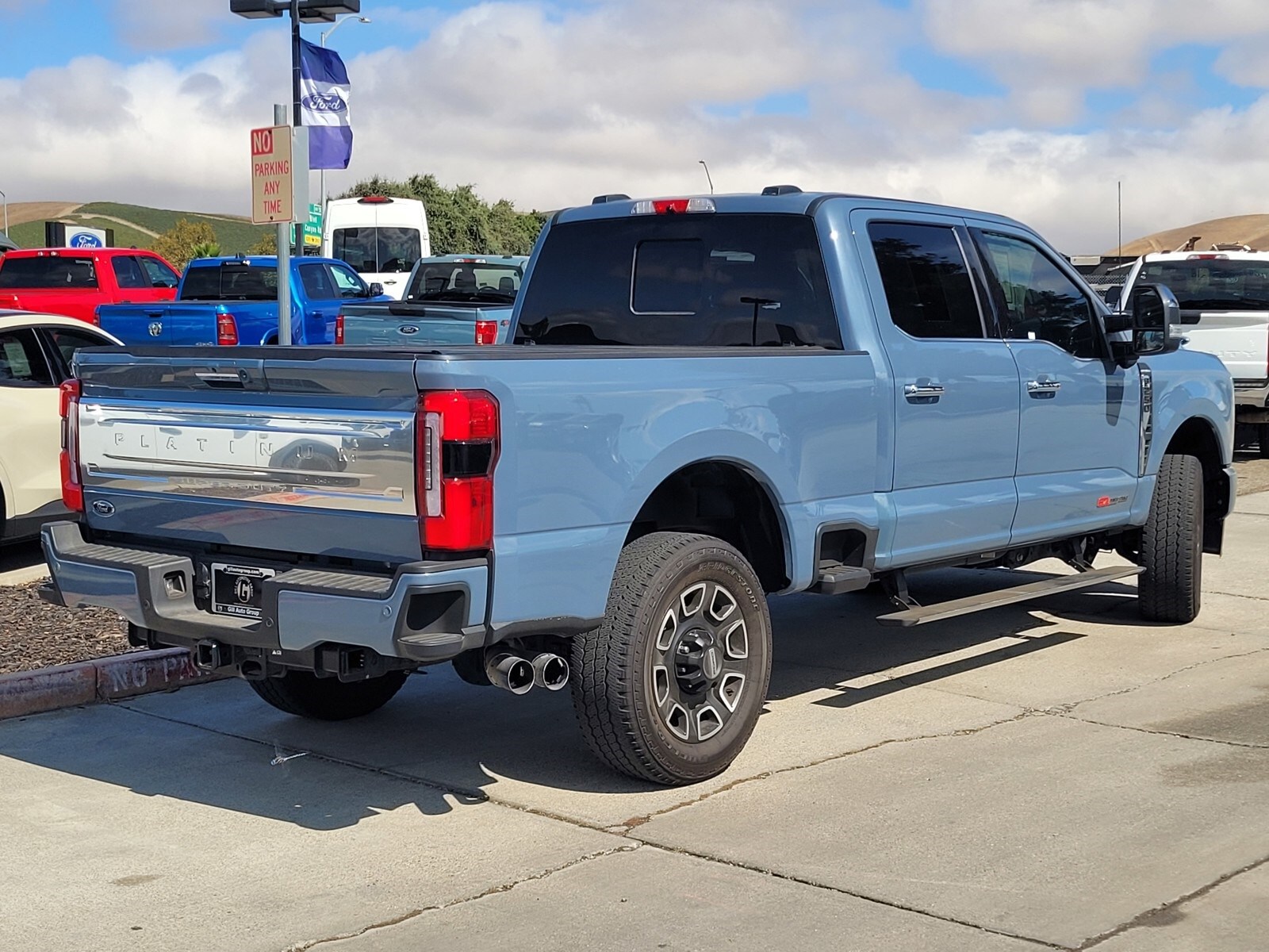 2023 Ford F-250 Platinum photo 4