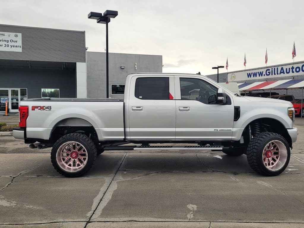 Used 2019 Ford F-250SD Lariat Truck