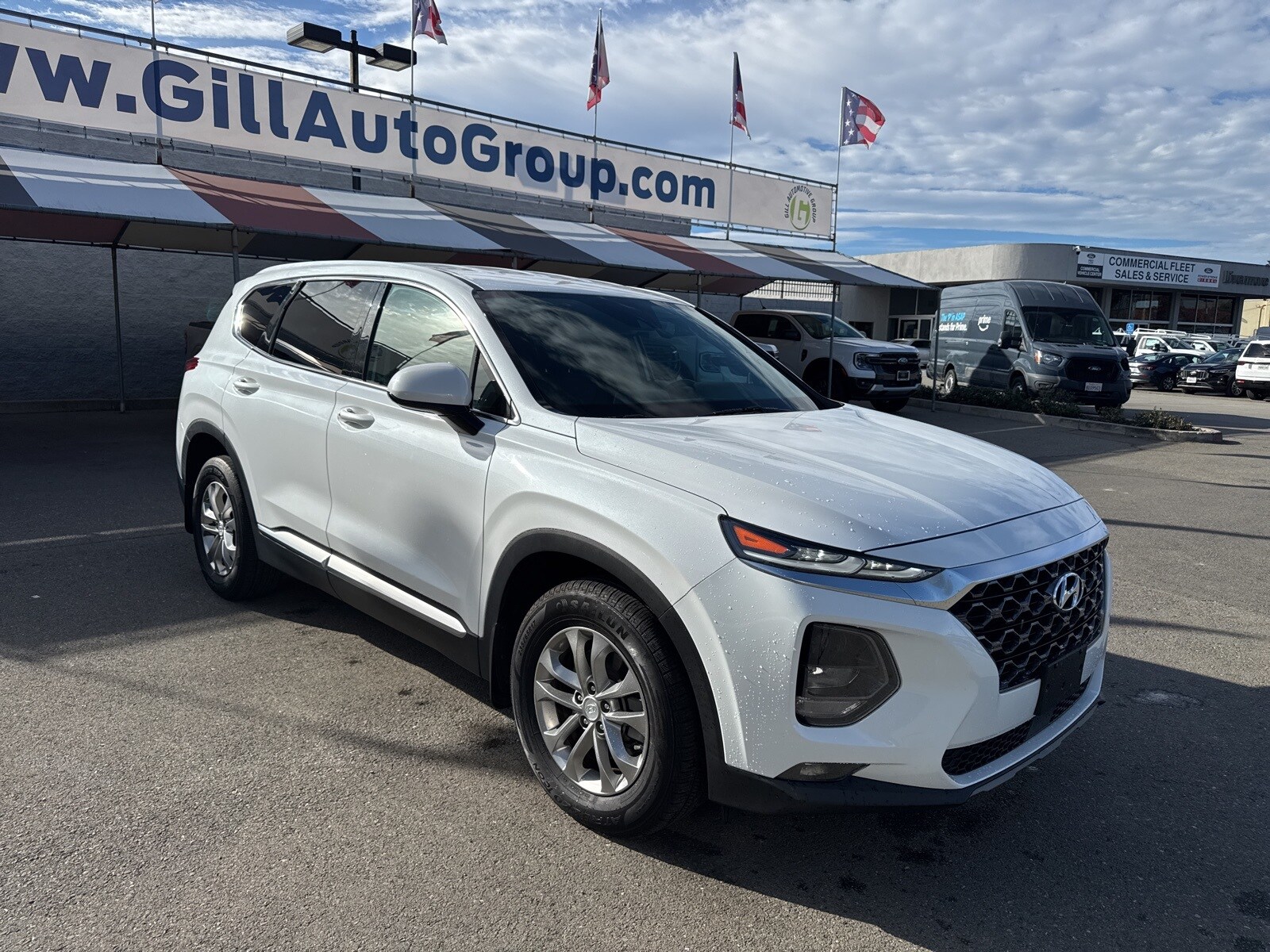 2020 Hyundai Santa Fe SEL photo 2