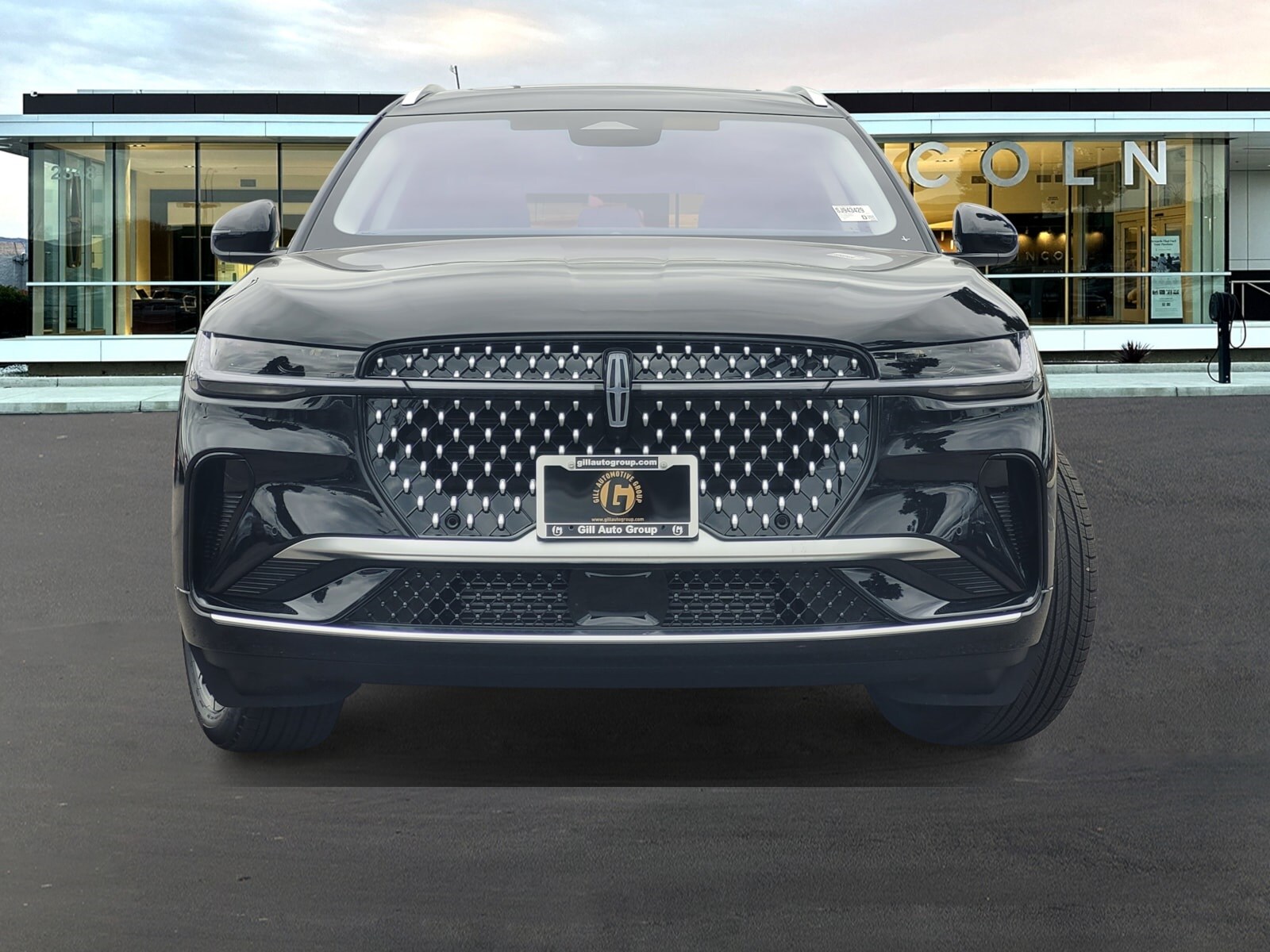 2025 Lincoln Nautilus Reserve photo 2