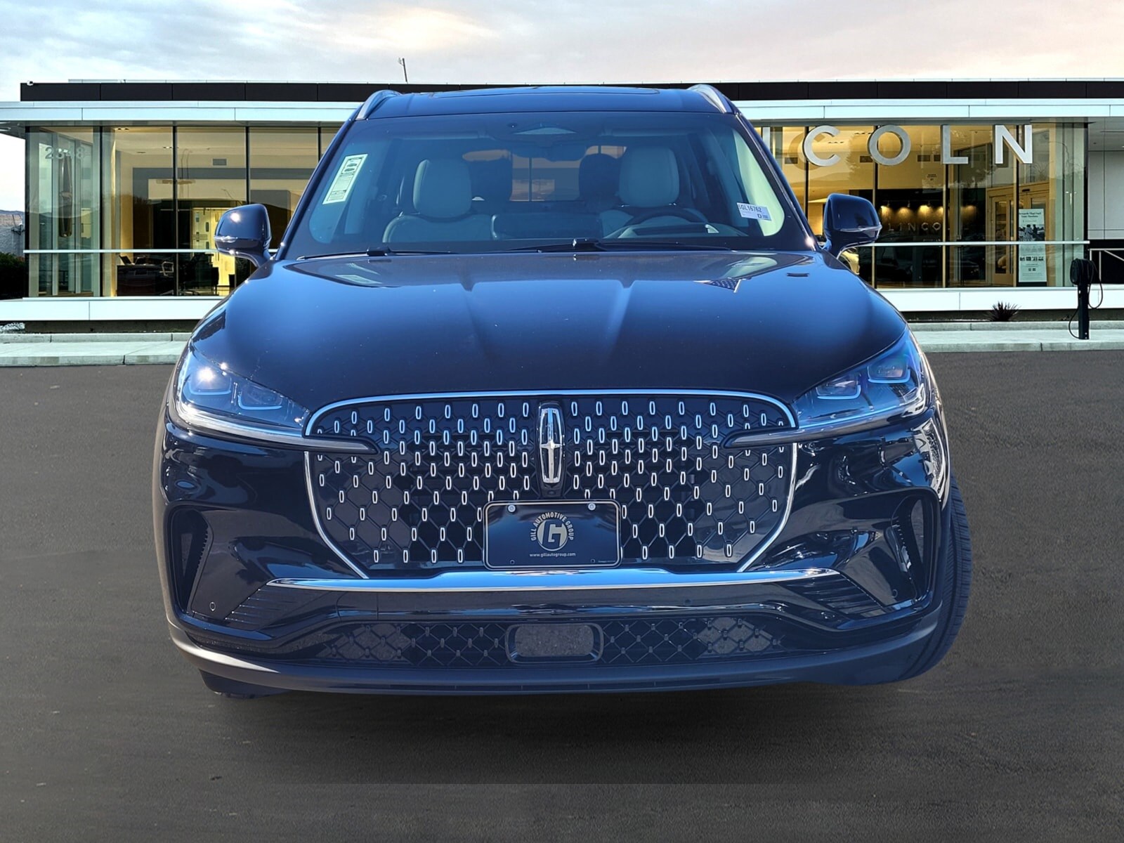 2025 Lincoln Aviator Reserve photo 2