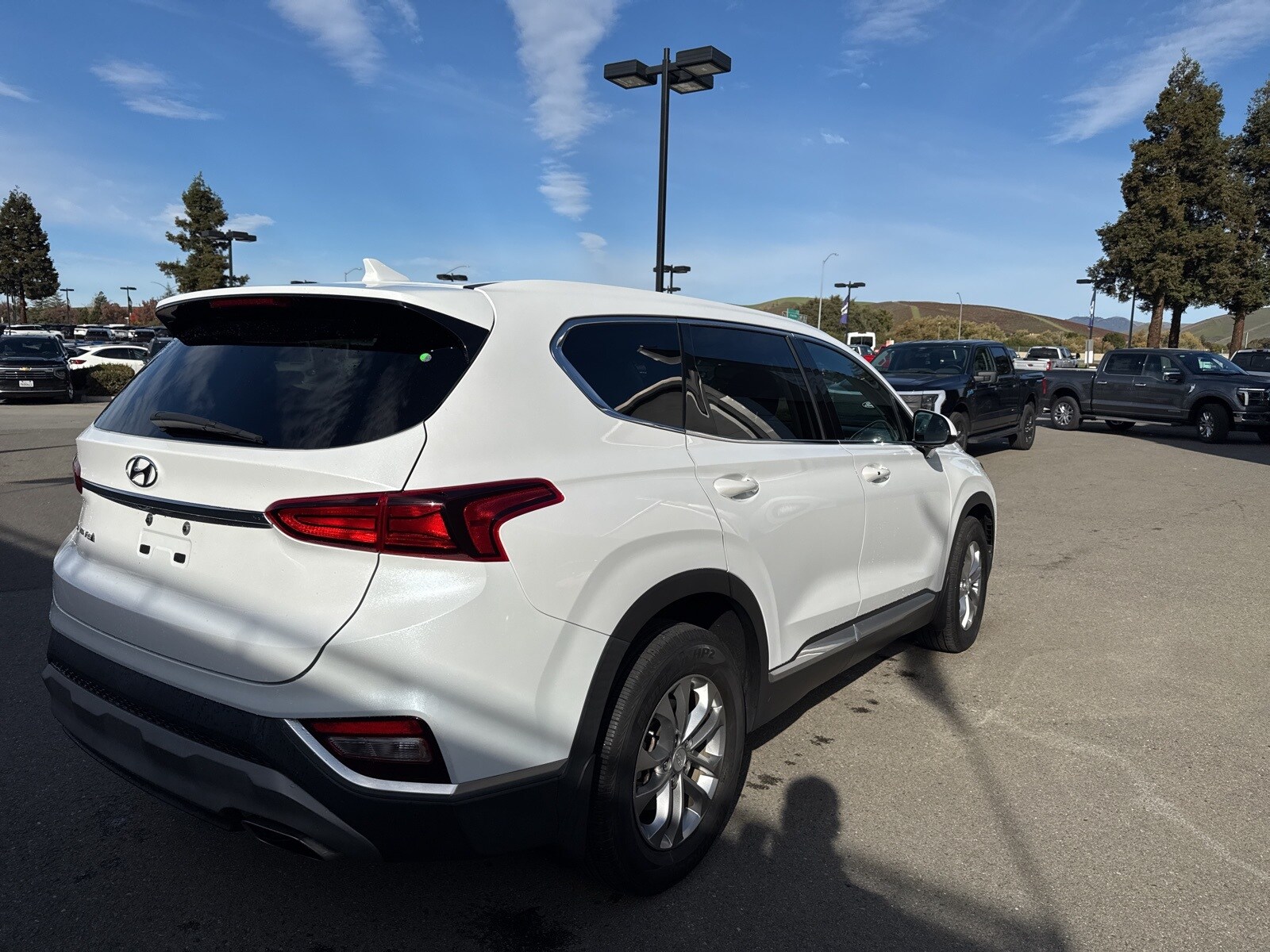 2020 Hyundai Santa Fe SEL photo 4