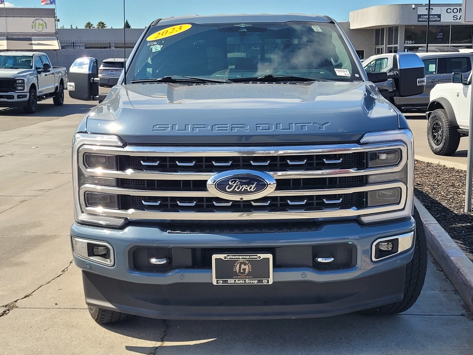 2023 Ford F-250 Platinum photo 2