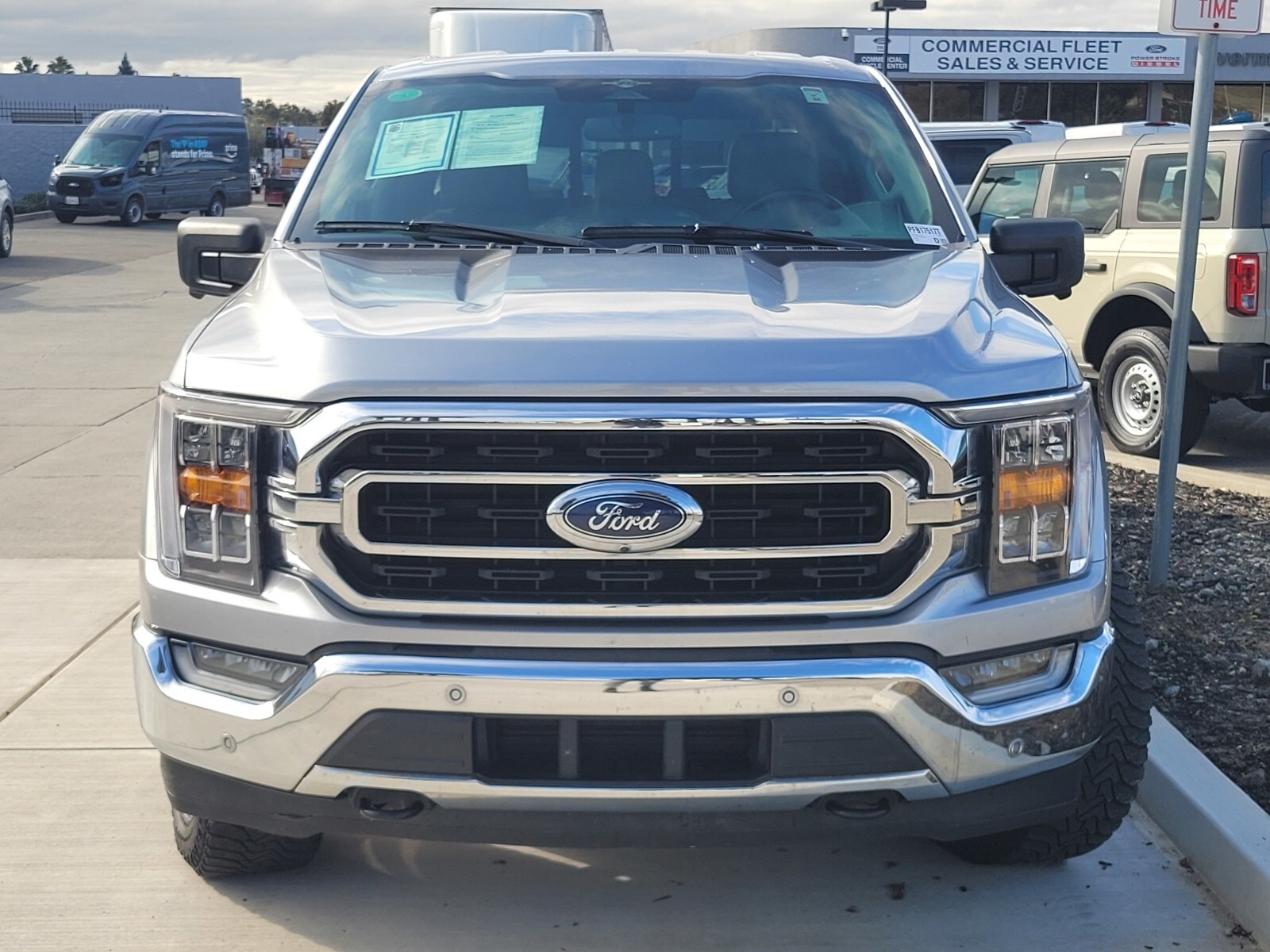 2023 Ford F-150 XLT photo 2