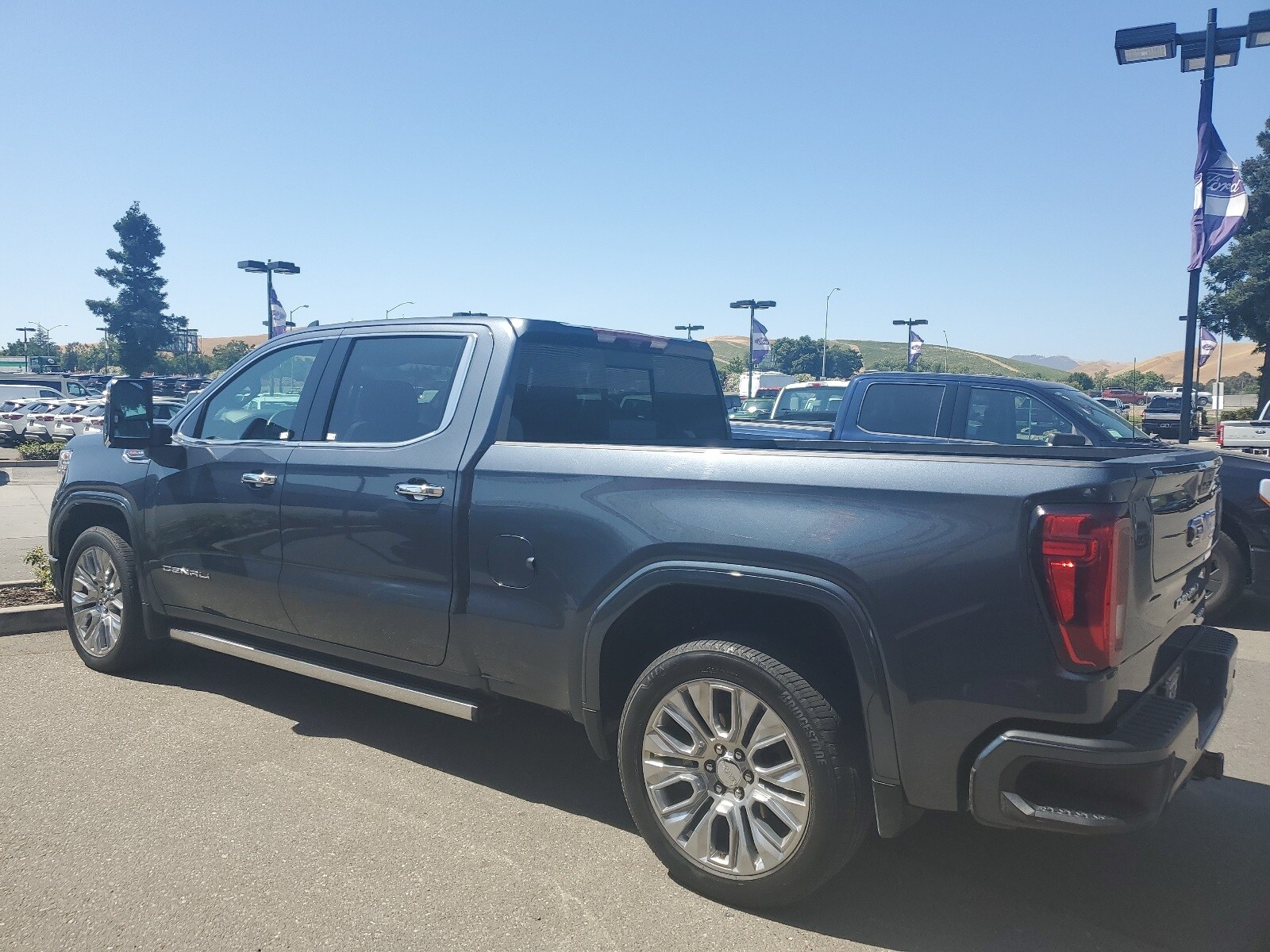 Used 2022 GMC Sierra 1500 Limited Denali with VIN 1GTU9FEL3NZ124523 for sale in Livermore, CA