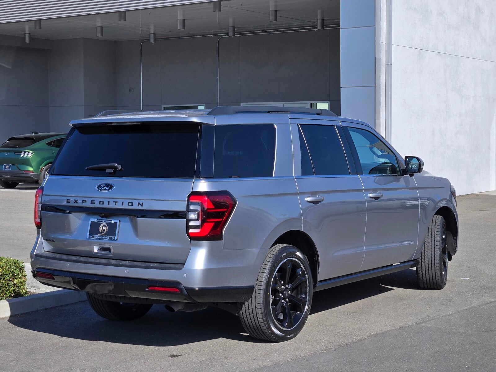 2022 Ford Expedition Limited photo 4
