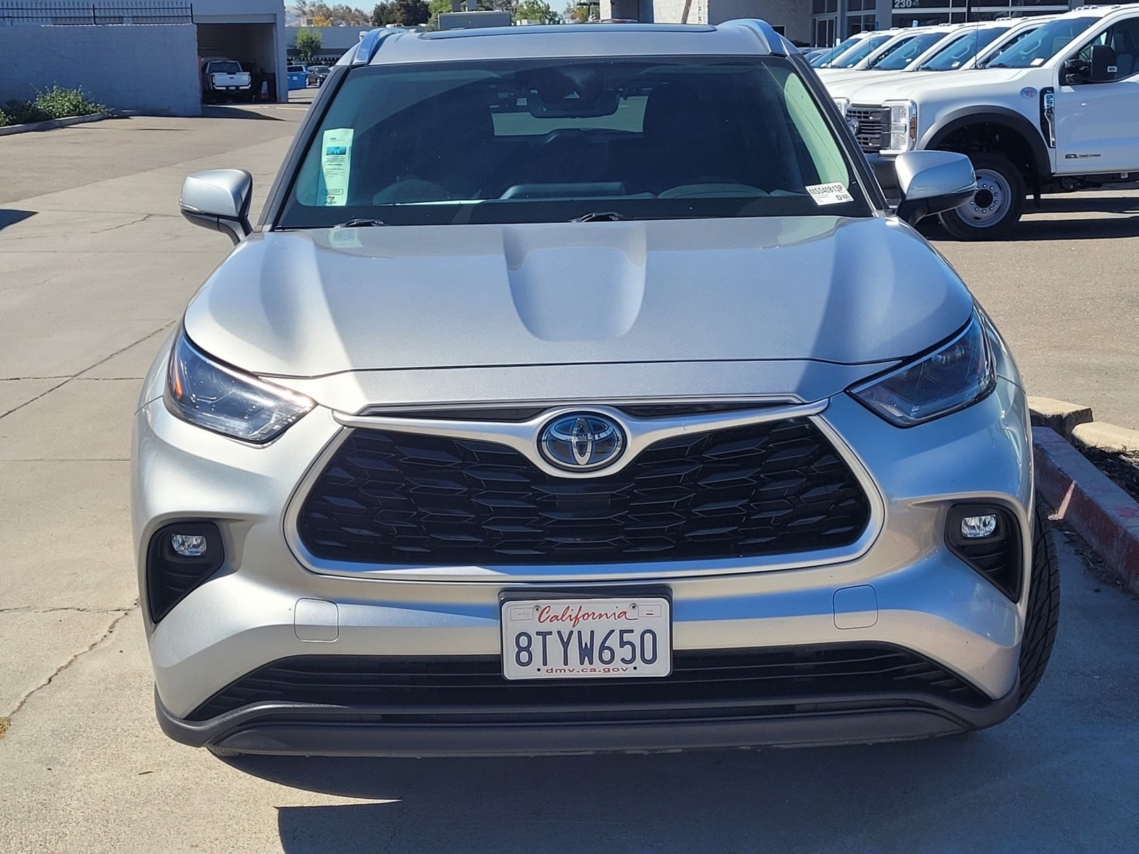 Used 2021 Toyota Highlander XLE with VIN 5TDGBRCH6MS040813 for sale in Livermore, CA