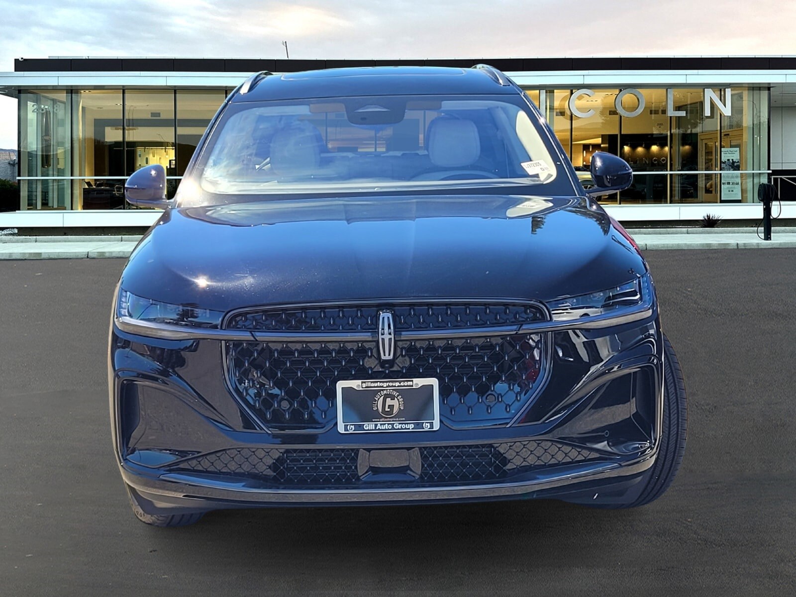2025 Lincoln Nautilus Black Label photo 2
