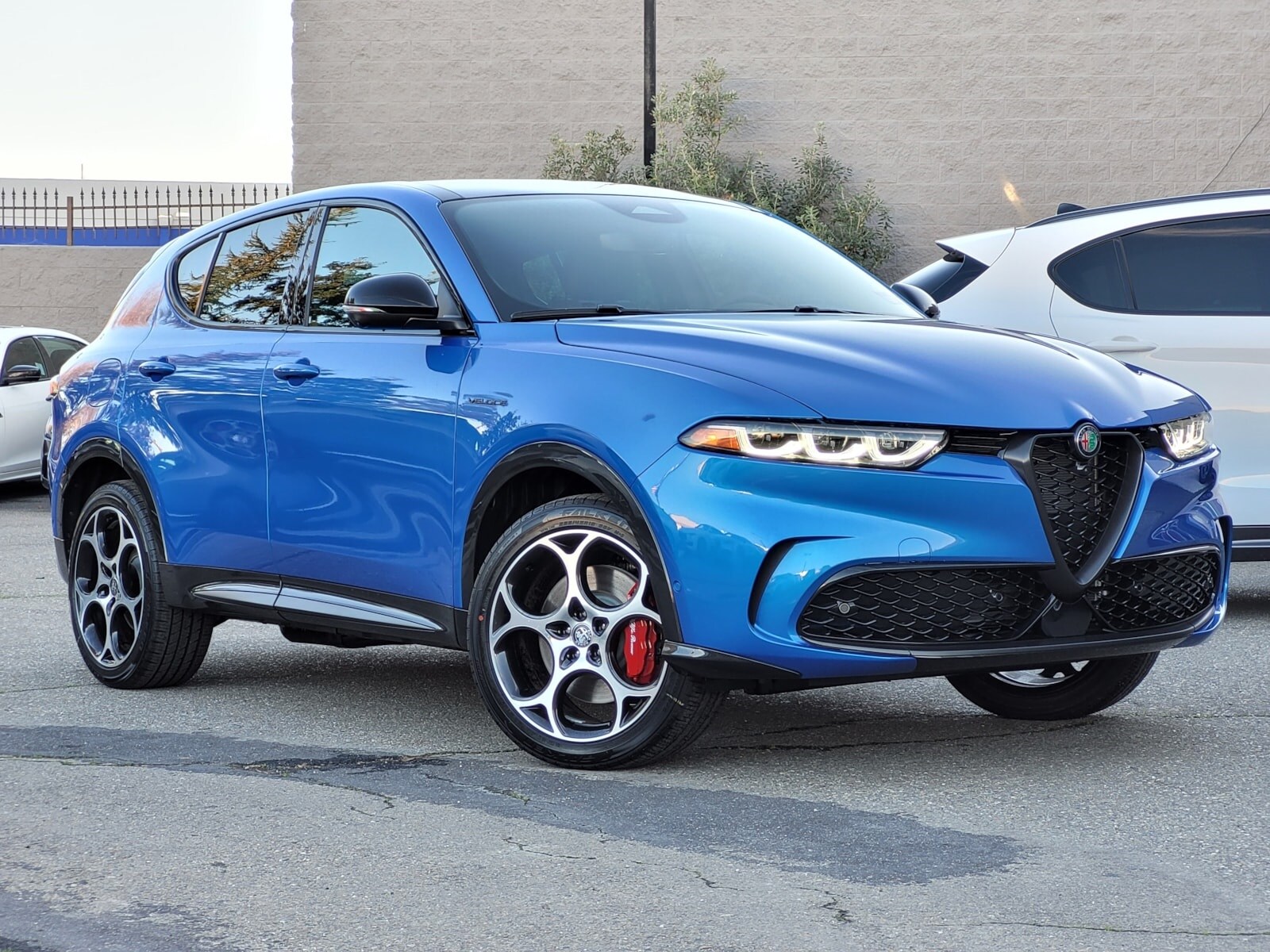 Is the 2024 Alfa Romeo Tonale a Good SUV? 5 Pros and 3 Cons