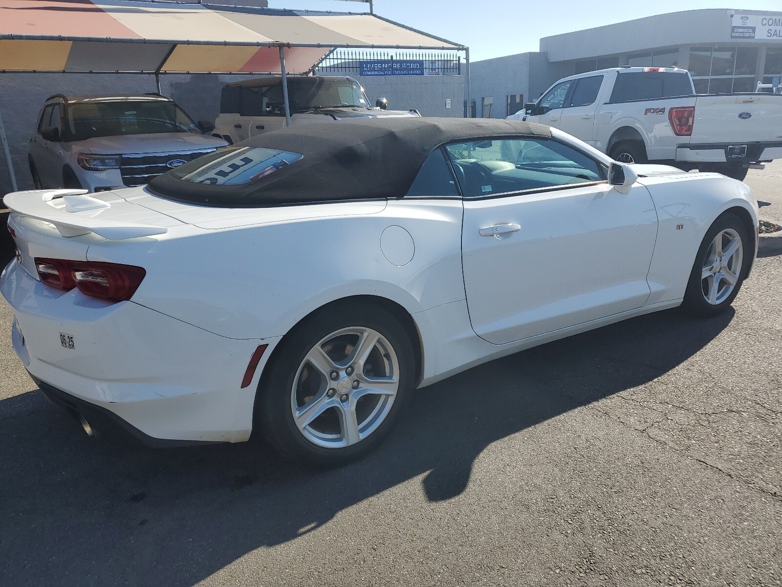2022 Chevrolet Camaro 1LT photo 2