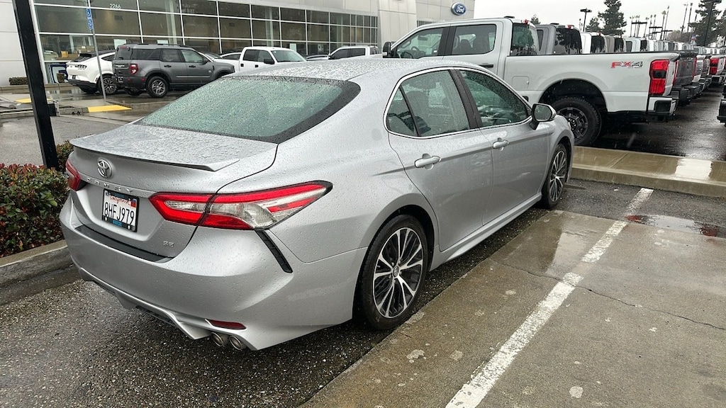 Used 2018 Toyota Camry LE Sedan