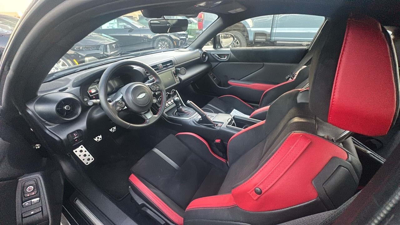 2025 Subaru BRZ Limited photo 4