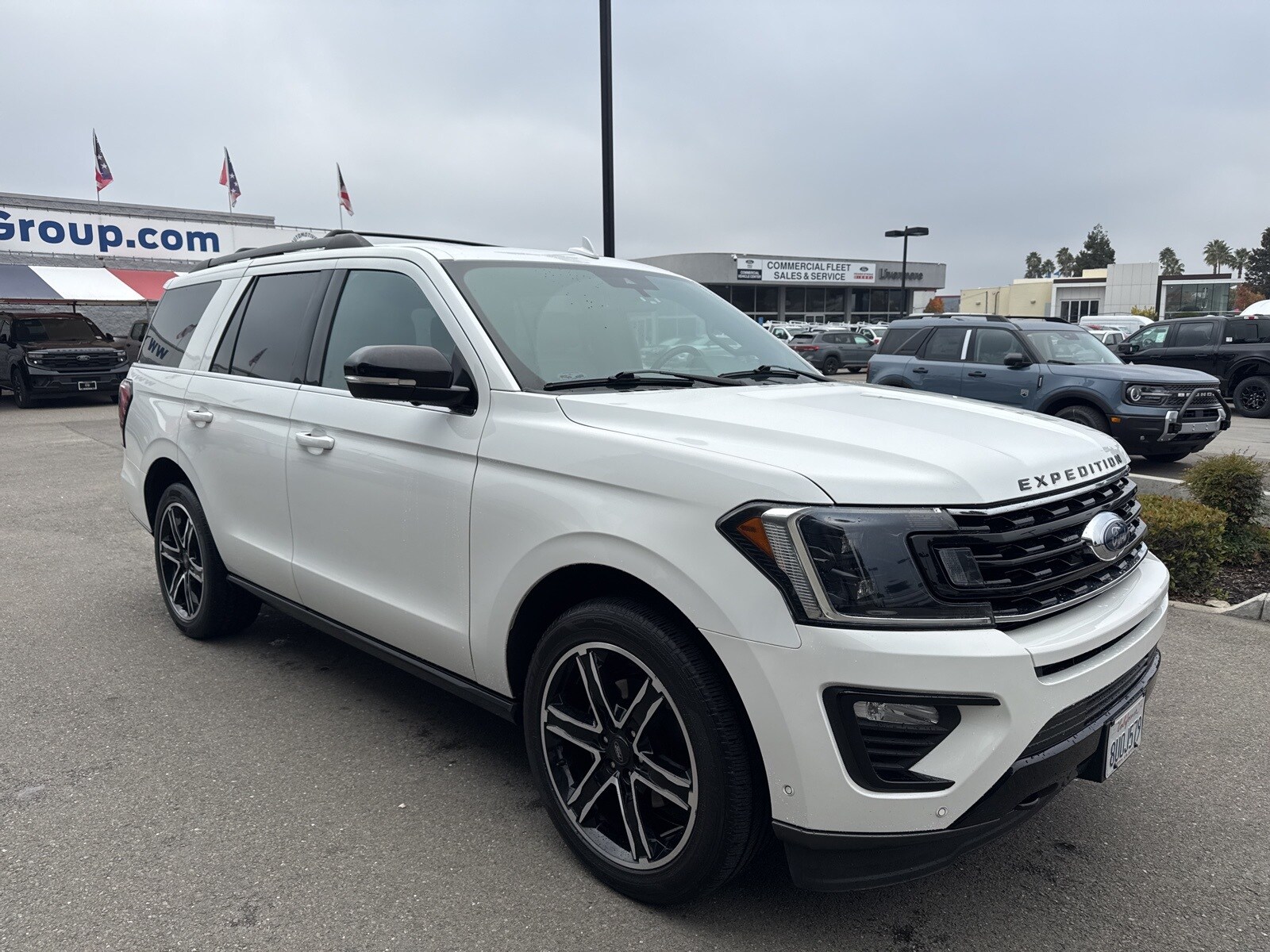 2020 Ford Expedition Limited photo 2