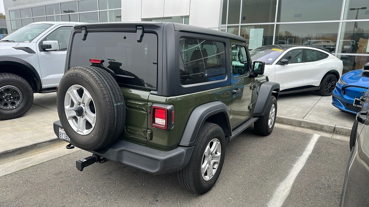 2021 Jeep Wrangler Sport S photo 2