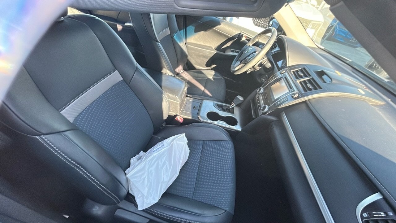 2014 Toyota Camry L photo 3