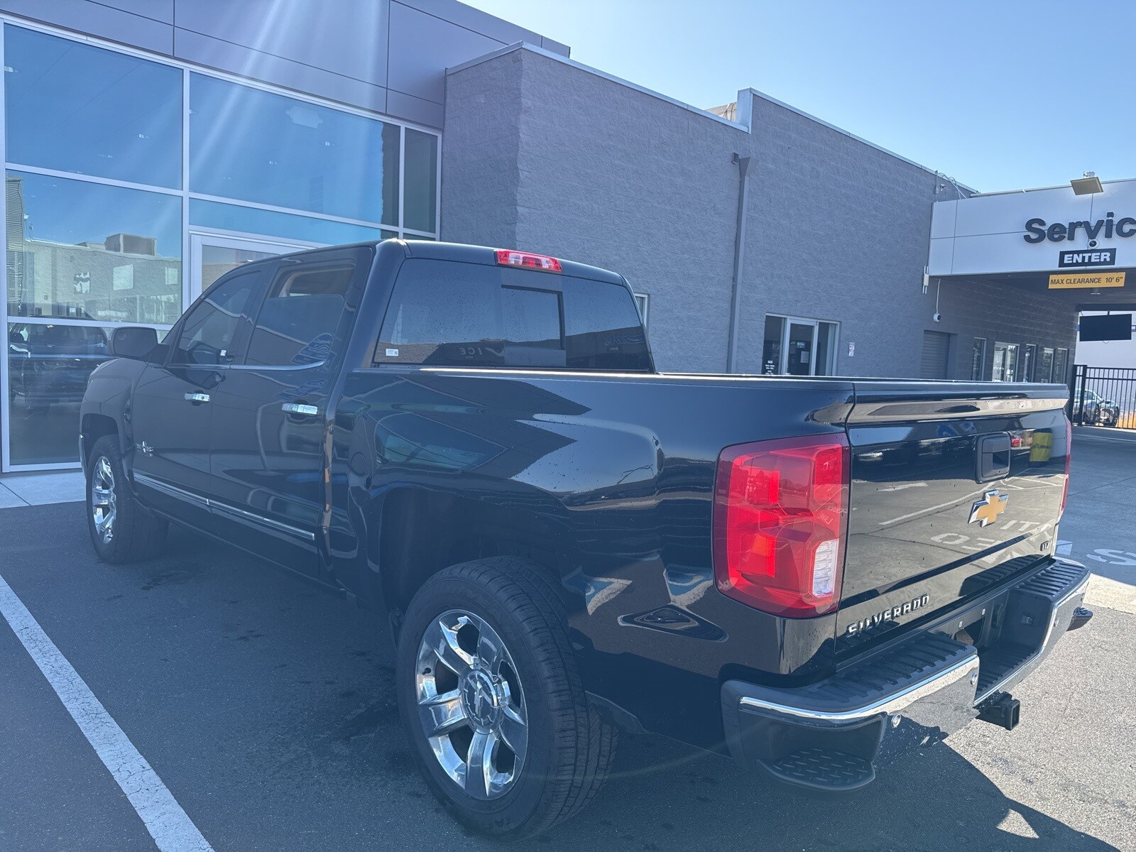 2018 Chevrolet Silverado 1500 LTZ photo 4