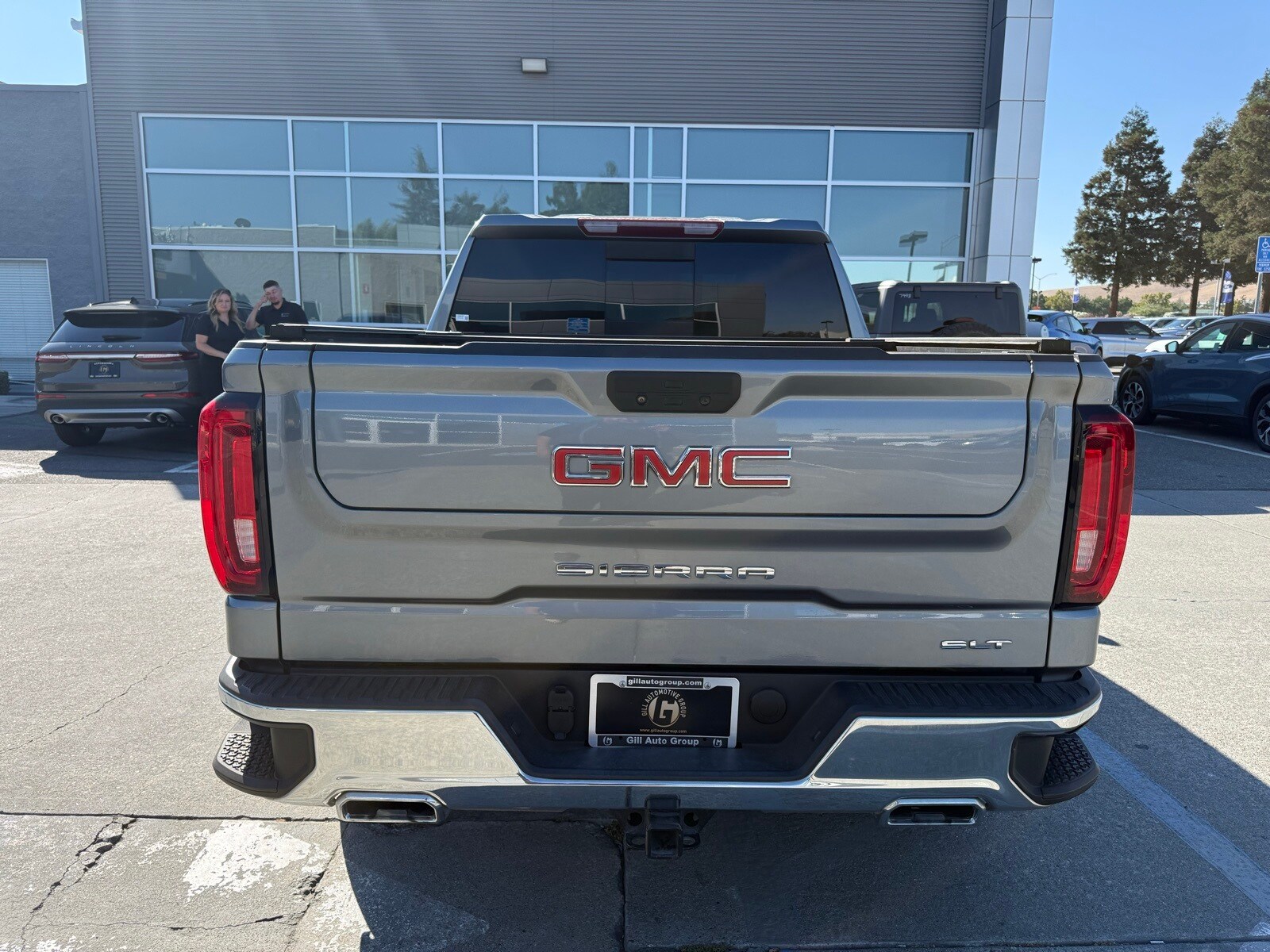 2020 Gmc Sierra 1500 SLT photo 3