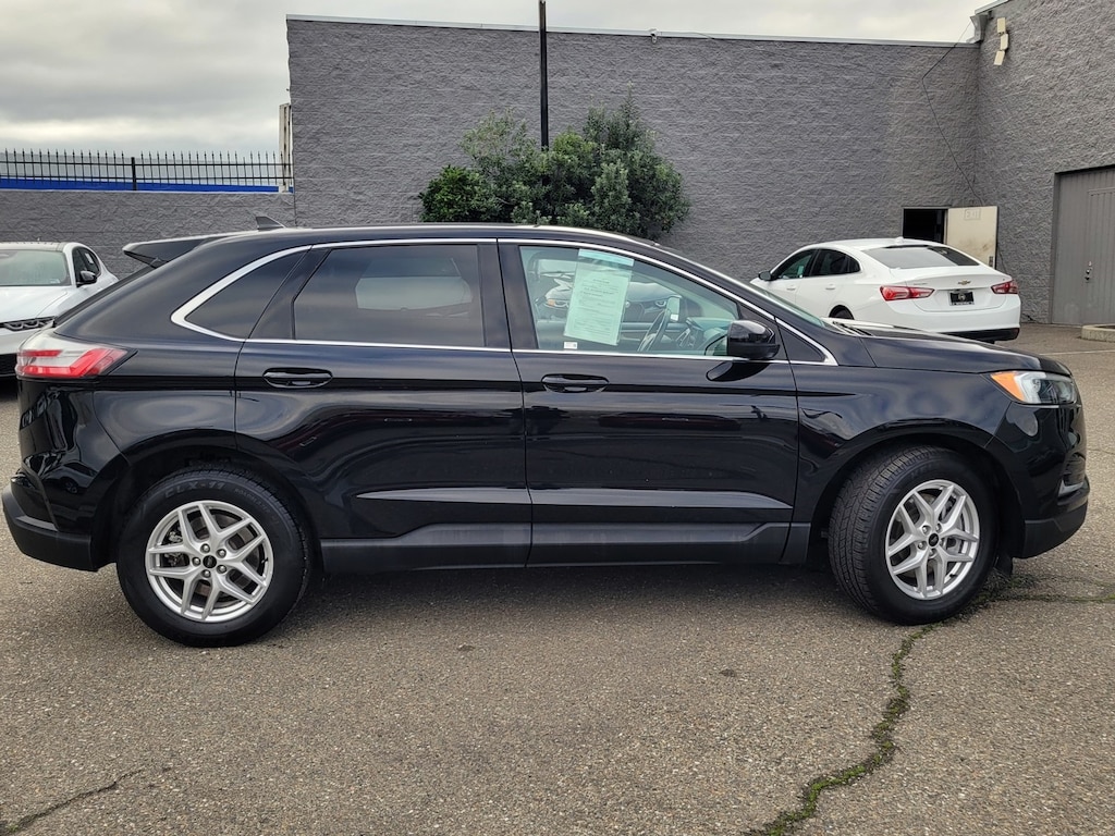 Used 2023 Ford Edge SEL SUV