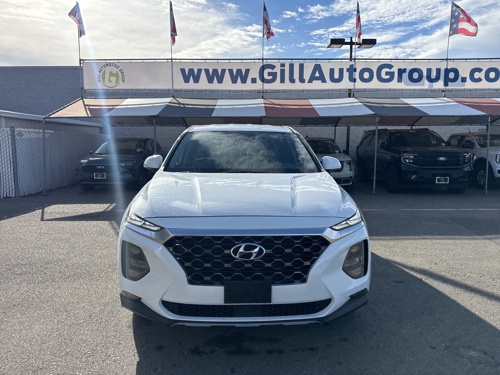 2020 Hyundai Santa Fe SEL photo 3