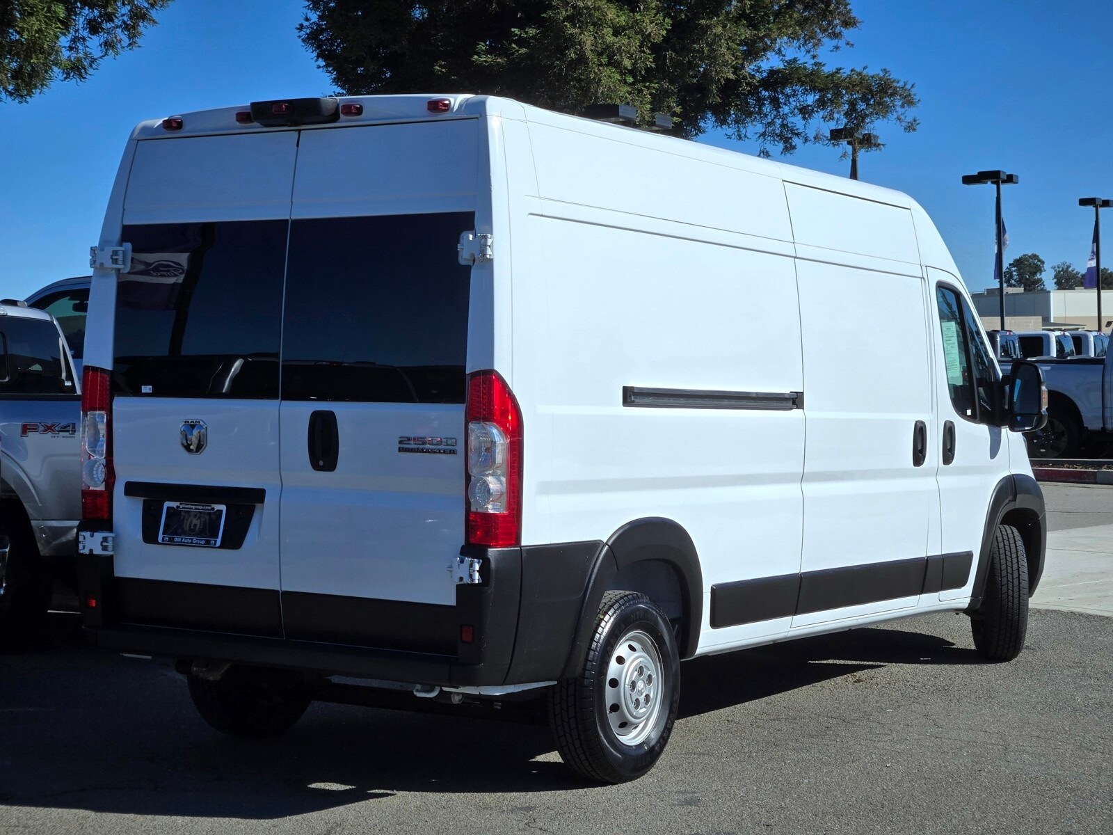 2023 Ram ProMaster 2500 Cargo Van photo 2