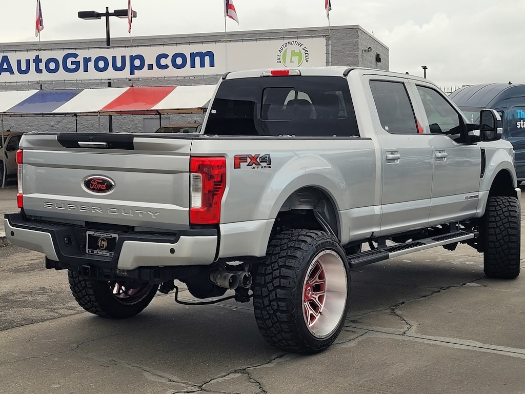 Used 2019 Ford F-250SD Lariat Truck