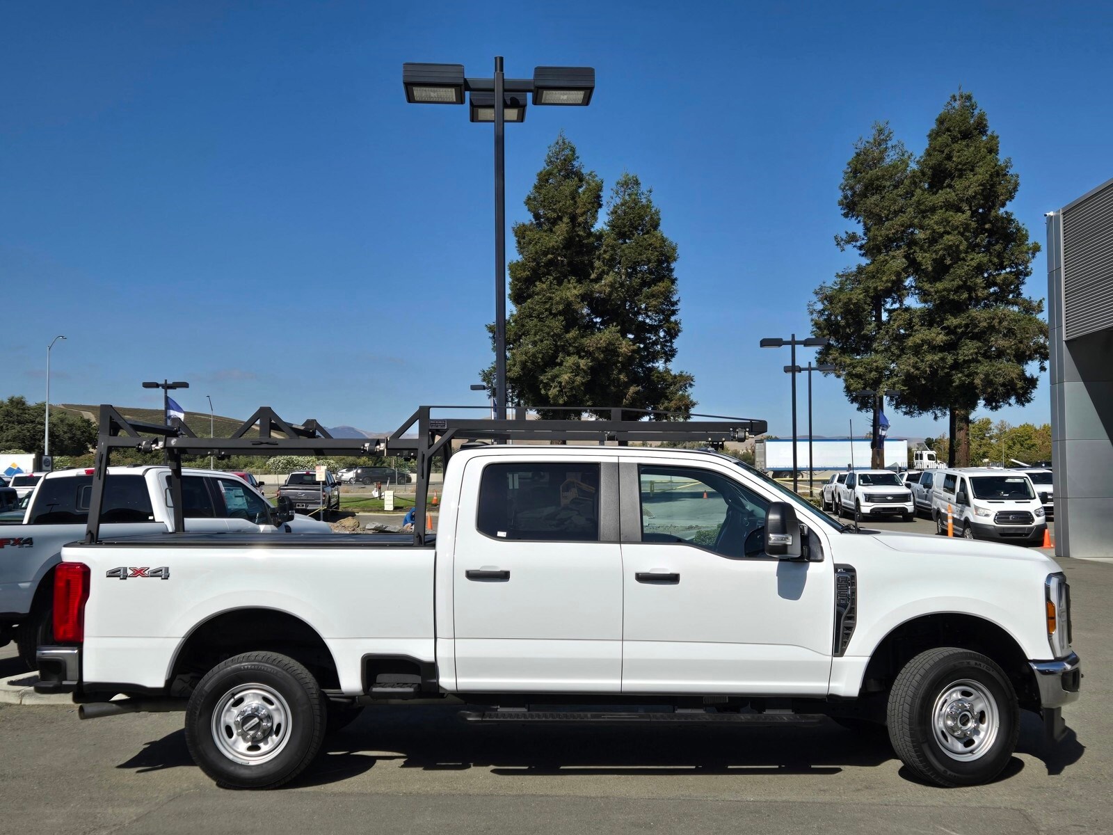 2024 Ford F-250 photo 3