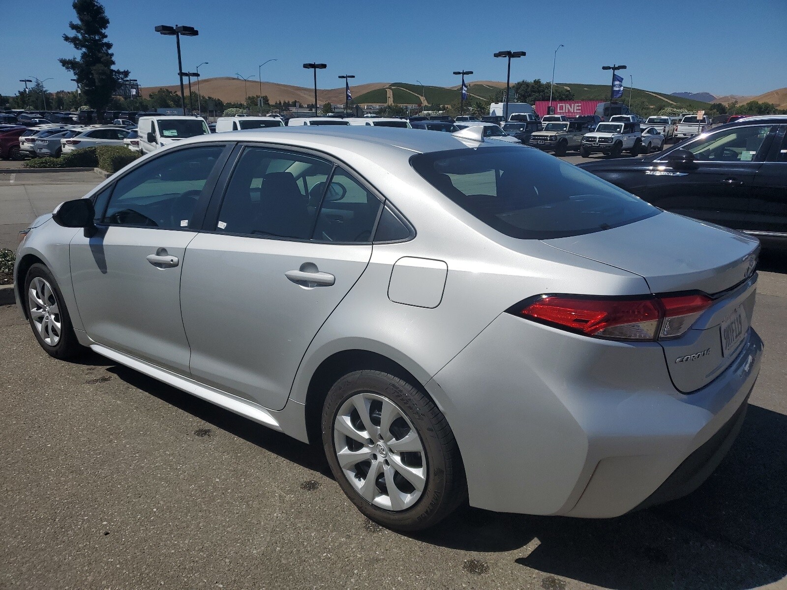 2024 Toyota Corolla LE photo 4