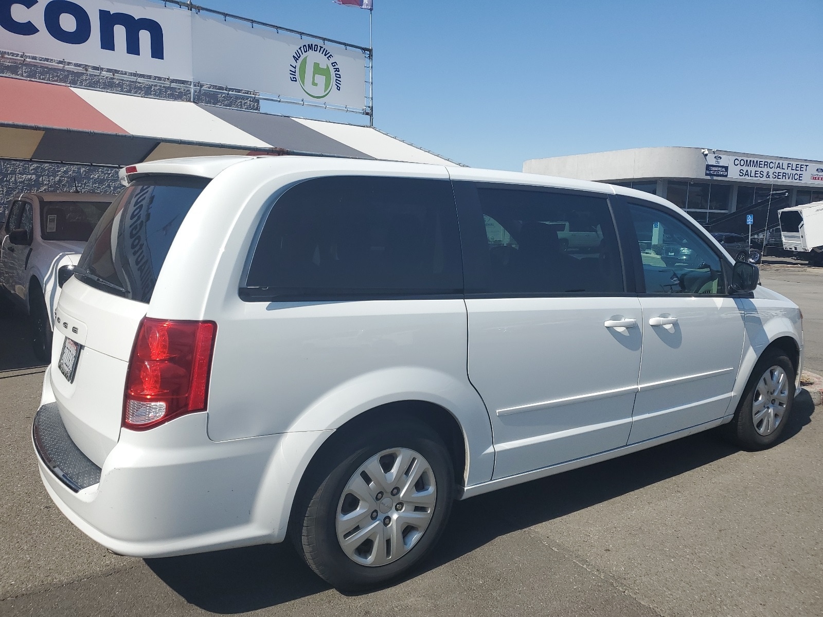 Used 2017 Dodge Grand Caravan SE with VIN 2C4RDGBG5HR601050 for sale in Livermore, CA