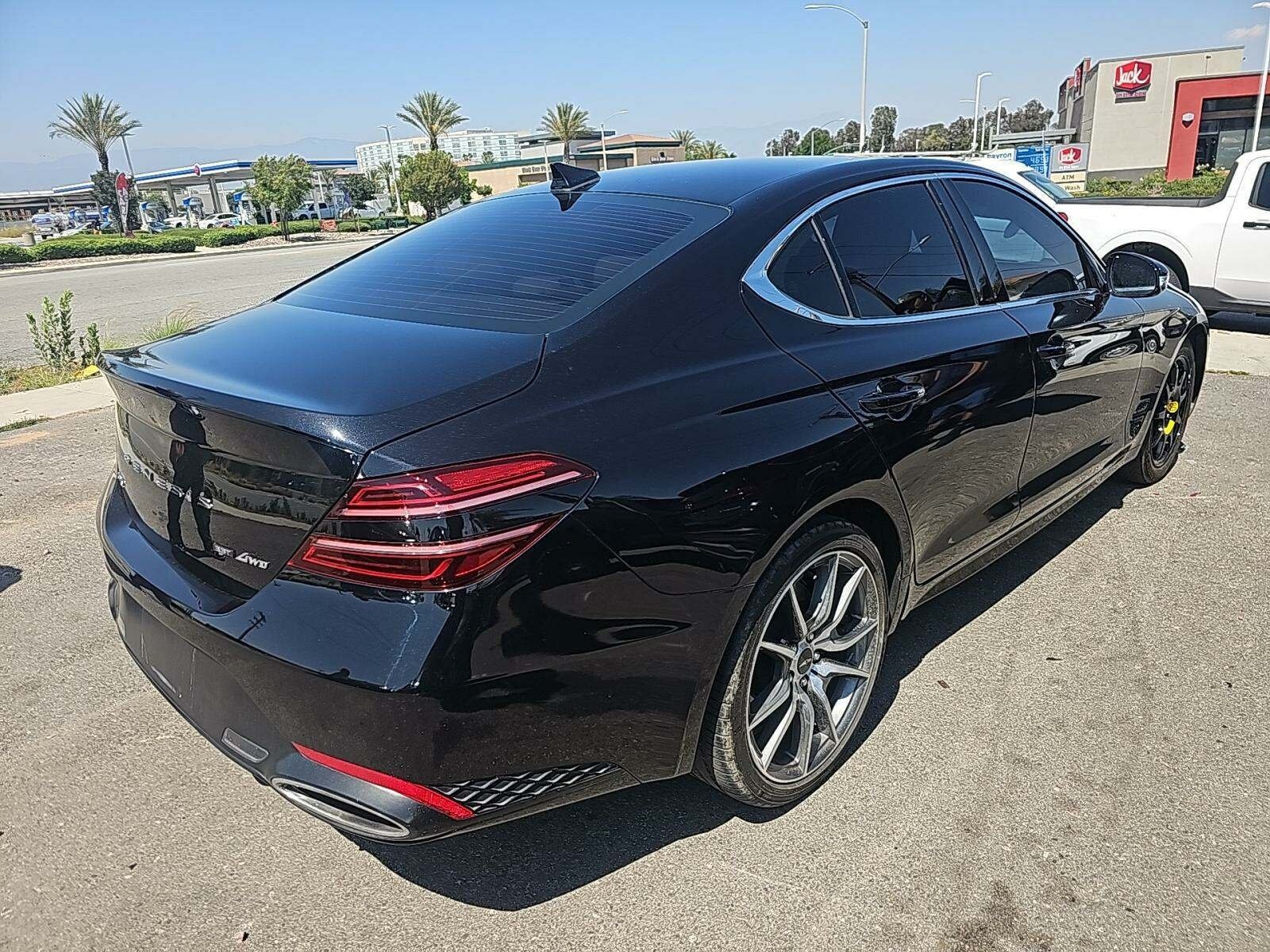 2022 Genesis G70 3.3T photo 3