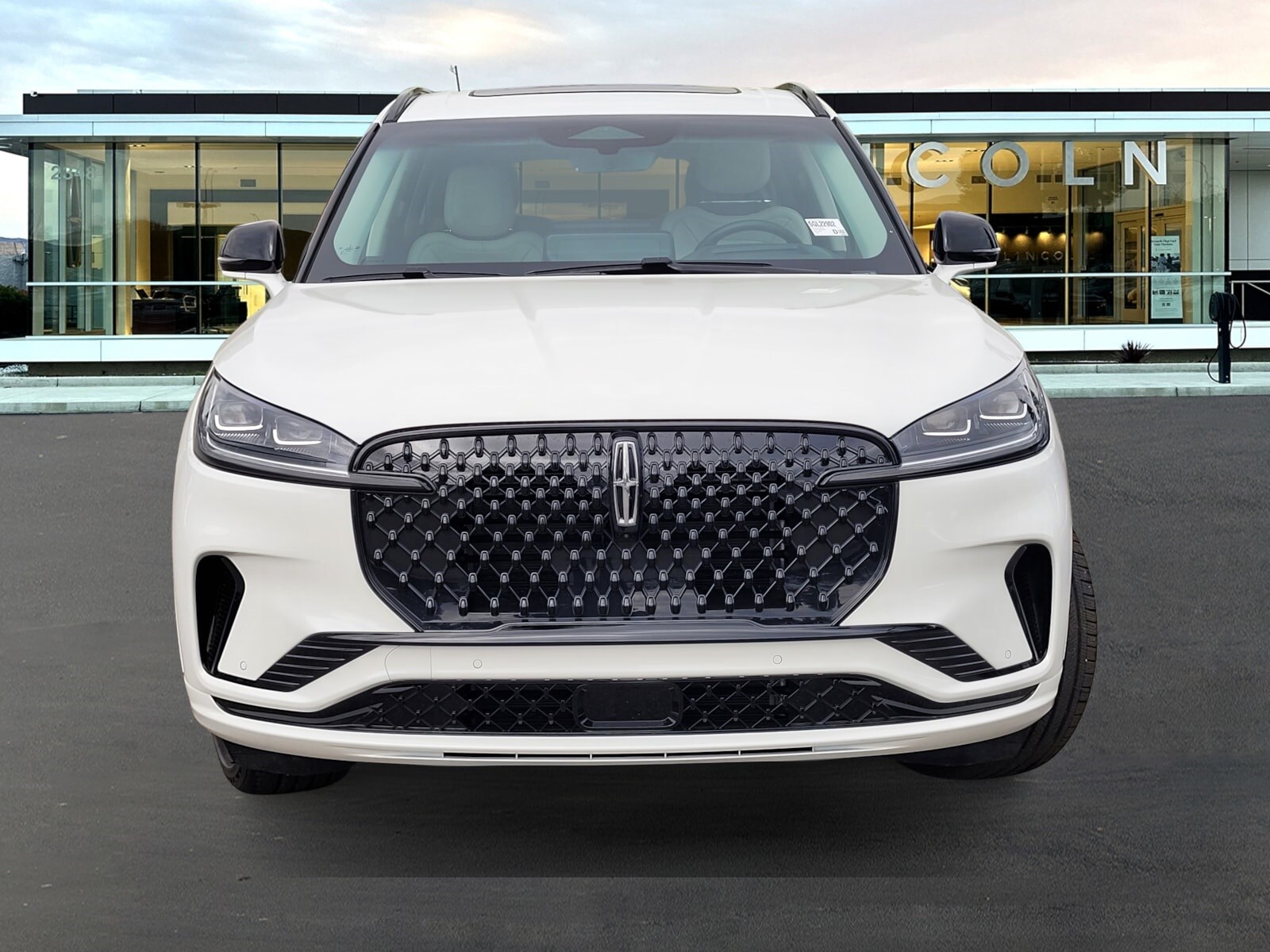 2025 Lincoln Aviator Reserve photo 2