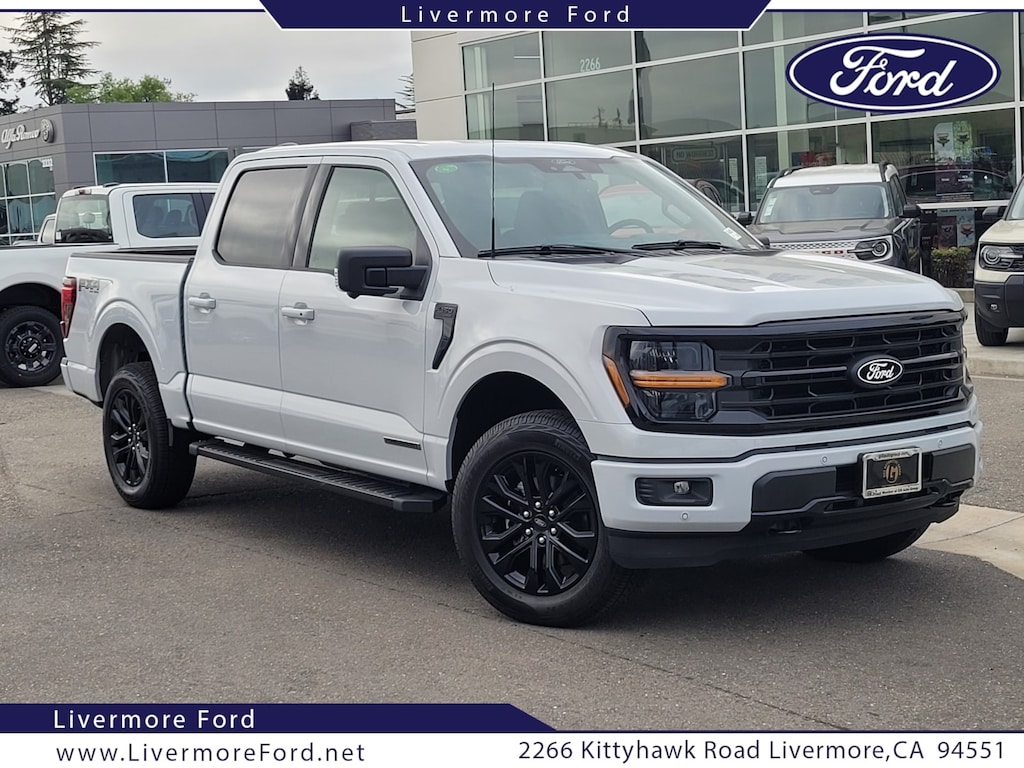 New 2025 Ford F-150 XLT Truck SuperCrew Cab