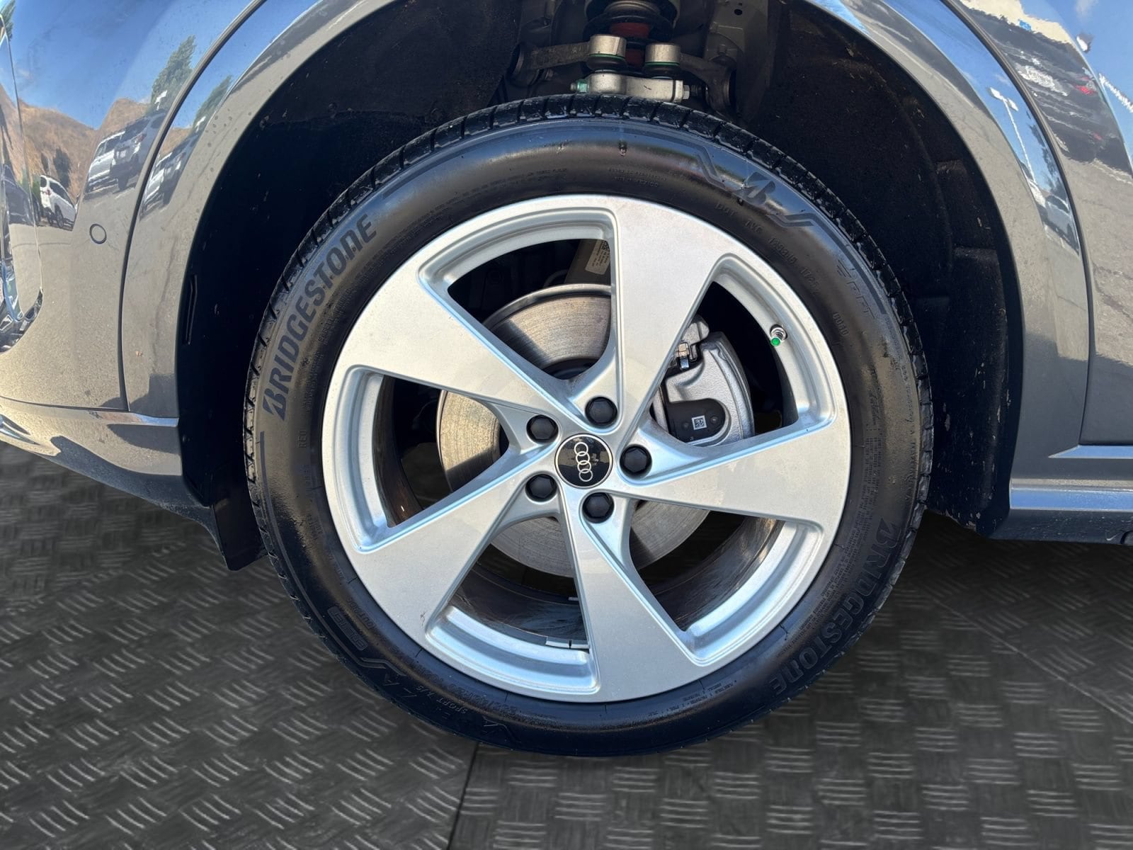 2025 Audi Q5 Premium Plus - Photo 9