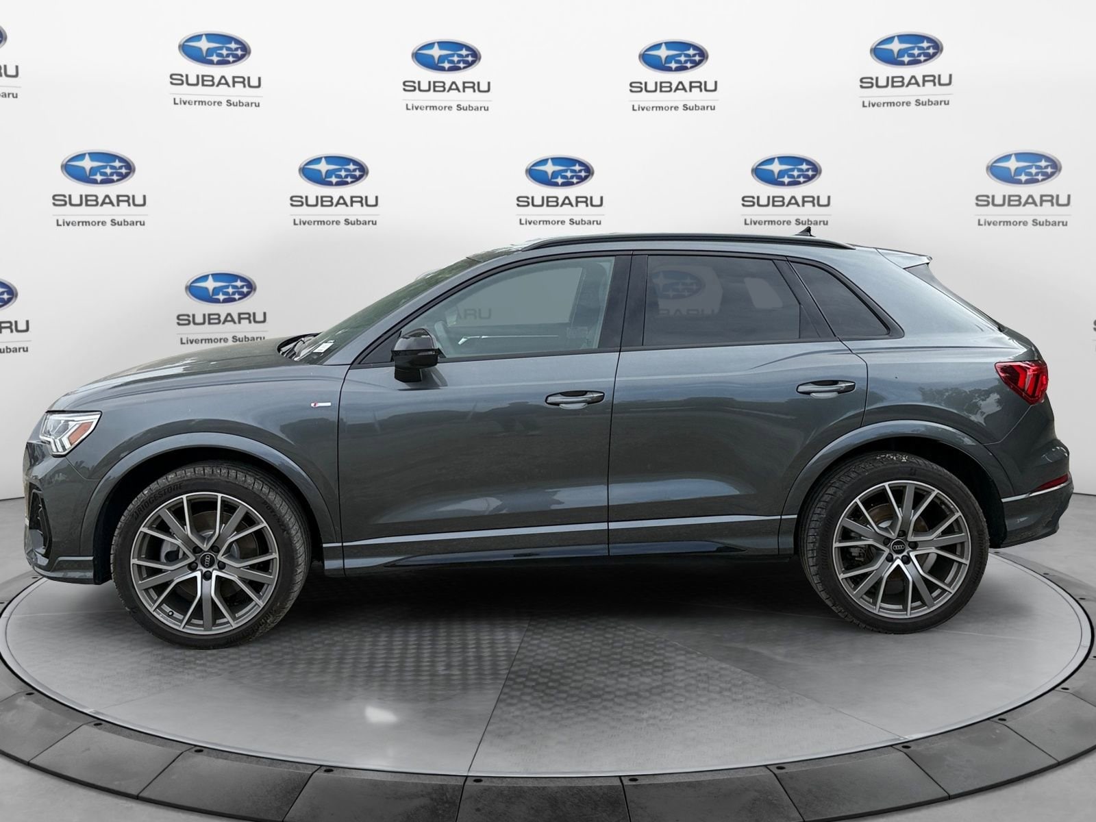 2025 Audi Q3 S line Premium Plus photo 6