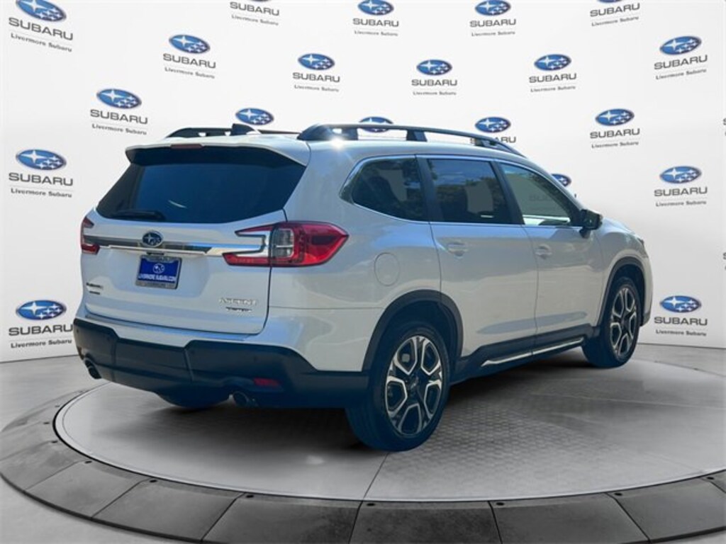 Used 2023 Subaru Ascent Limited SUV
