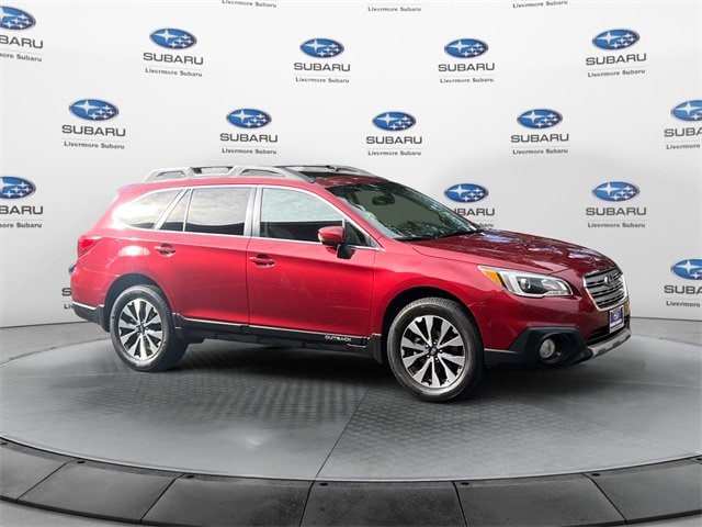 2015 Subaru Outback Limited's photo