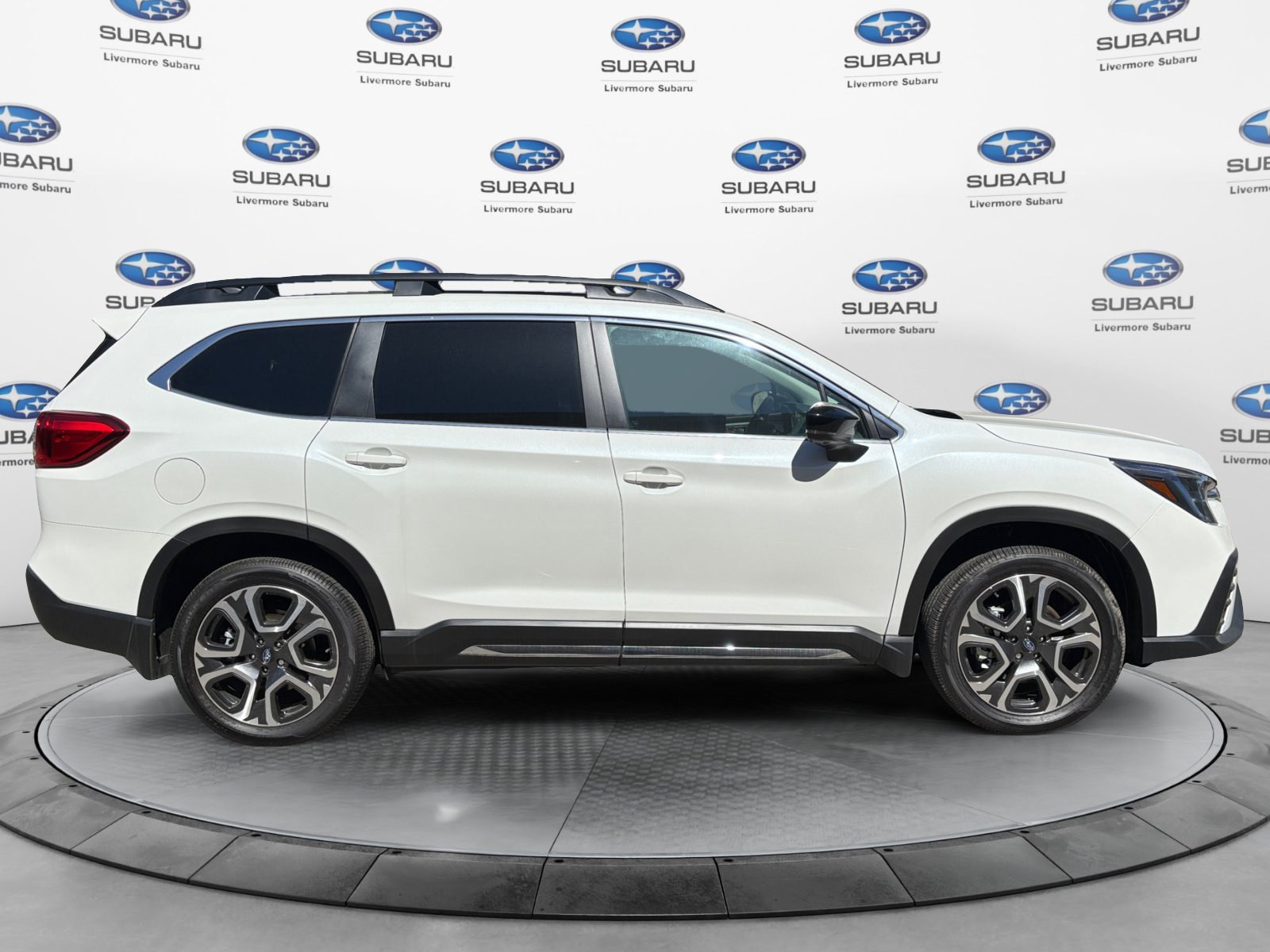 2026 Subaru Ascent Limited - Photo 6