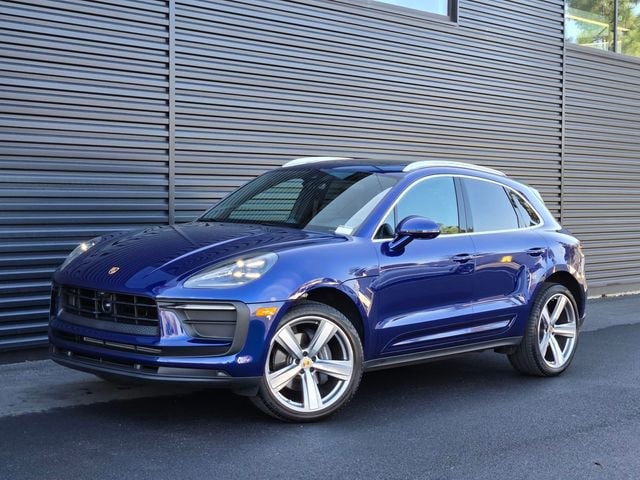 2025 Porsche Macan T