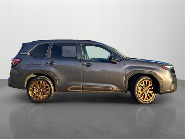 2025 Subaru Forester Sport photo 2