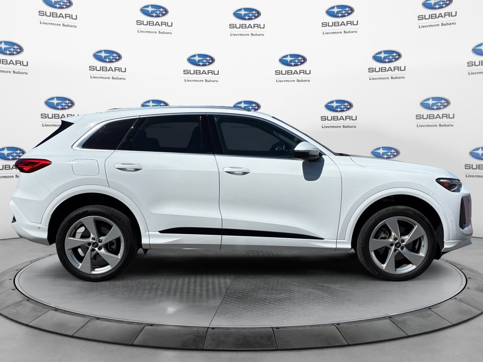 2025 Audi Q5 Premium Plus - Photo 6