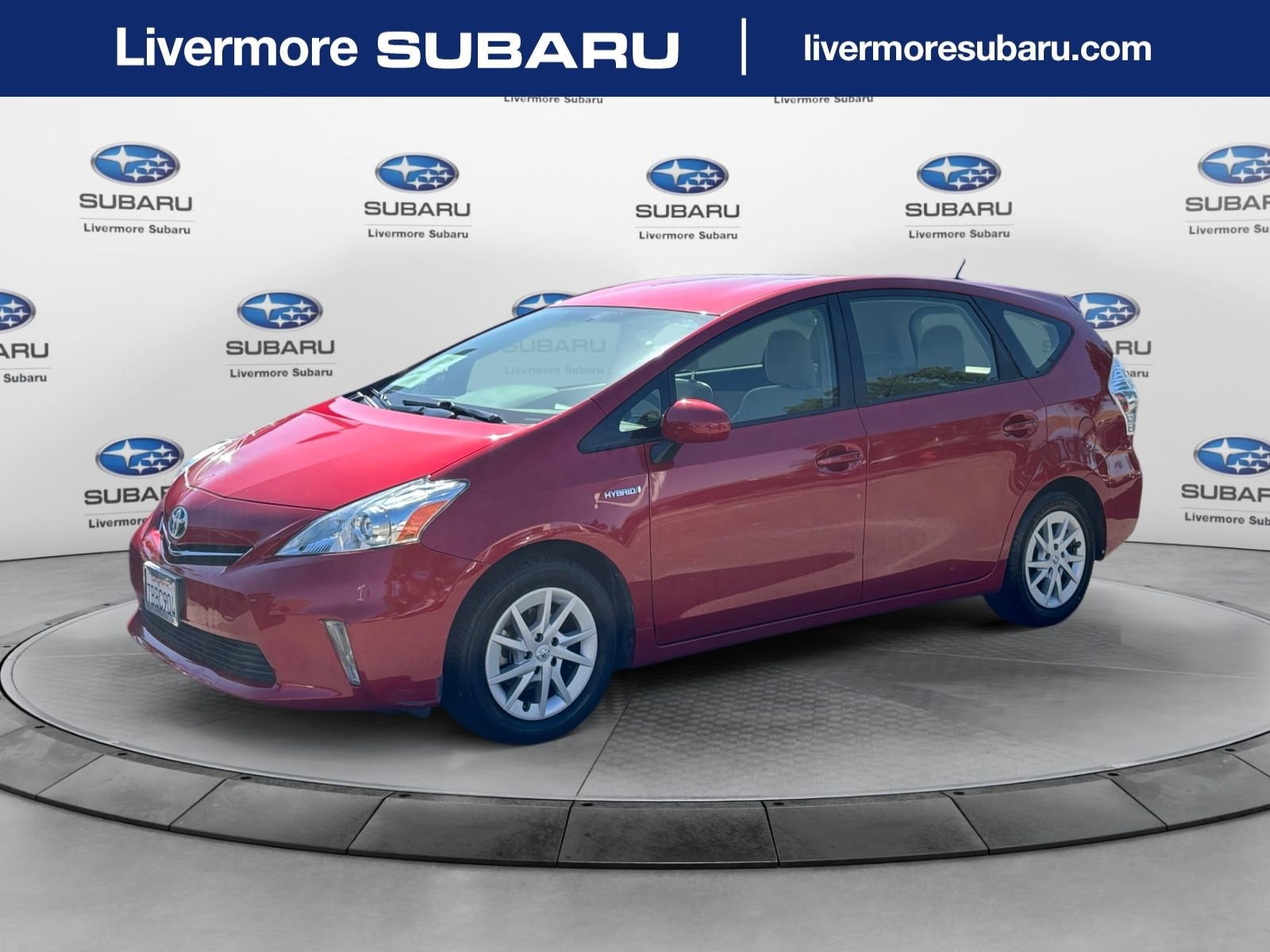 2013 Toyota Prius v Five's photo