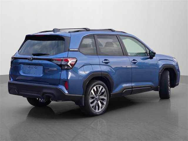 2025 Subaru Forester Touring photo 4