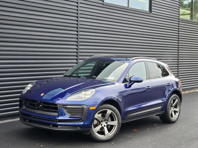 2025 Porsche Macan T