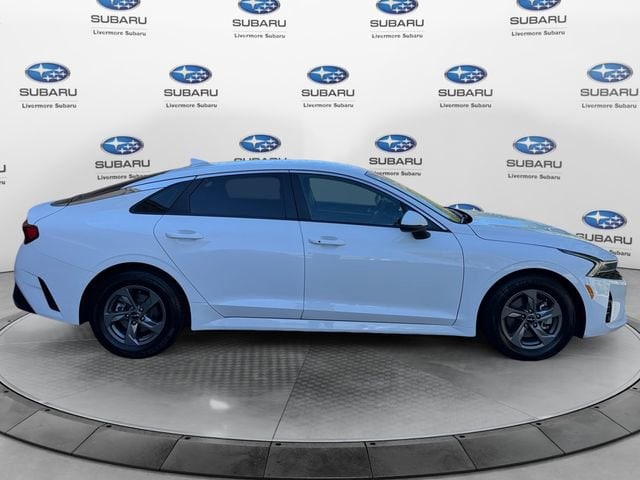 2022 Kia K5 LXS photo 2