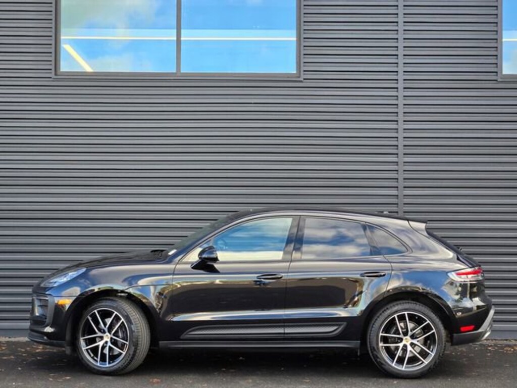 Used 2025 Porsche Macan SUV