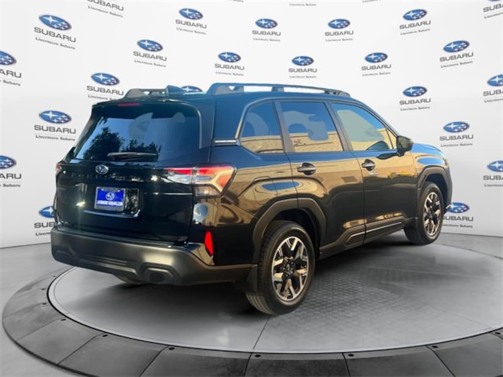 New 2025 Subaru Forester Premium SUV